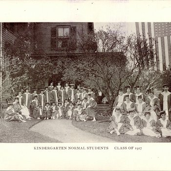 Kindergarten Normal Students Class of 1917