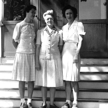 1944 Elizabeth "Lib" Mahon