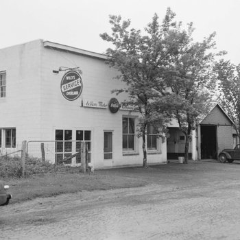 Seller's Motors Company, front view 1 3