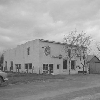 Seller's Motors Company, front view 1 7