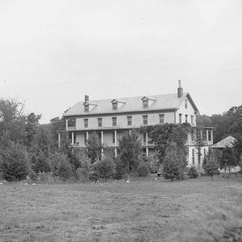 Shenandoah Alum Springs Hotel, view of one of the buildings. Orkney Springs, Va.