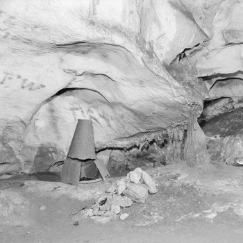 Melrose Caverns, inside view, Rockingham County, Va. 3