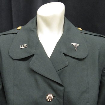 Uniform: US Army Nurse (Class A) - 1