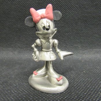 Toy: Minnie Mouse Nurse Figurine
