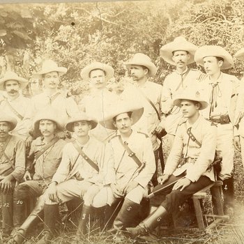 Group of unidentified Cuban soldiers (MSS 31 B3 F8 #8)