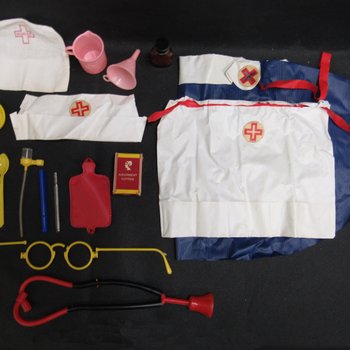 Toy: Dolly's Nurse Bag - 1