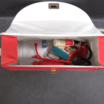Toy: Dolly's Nurse Kit D - 1