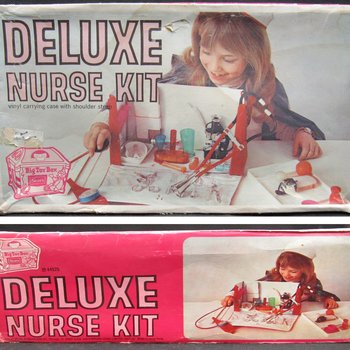 Toy: Deluxe Nurse Kit