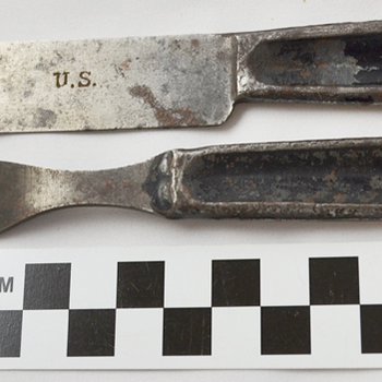 Eating utensils issued to a Kentucky solider during Spanish-American War (1975.65.2)