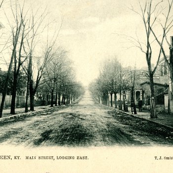Postcard of Bowling Green's Main Street in Ky, looking East