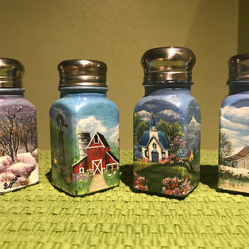 Four Seasons Shakers