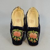 Shoes, blue velvet boudoir slippers, 1830-1840, top view