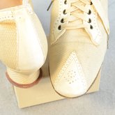 Shoes, white canvas Oxfords, 1930s, detail of toe and heel