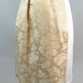 Robe à l’anglaise, ivory silk damask, c. 1750-1770, detail of skirt panel