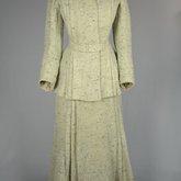 Suit, green tweed, with hip-length jacket and ankle-length skirt, c. 1912, front view