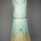 Sheath dress, sleeveless, aqua silk chiffon and lace with silk ribbon flowers, 1925, front view