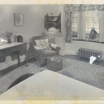 Patient Room, early 1940's, Milwaukee Sanitarium