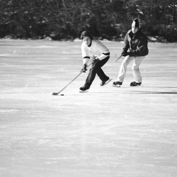 Ice Hockey on College Lake, January 1978 12