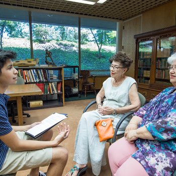 Digital Delta Fellows conducting an interview