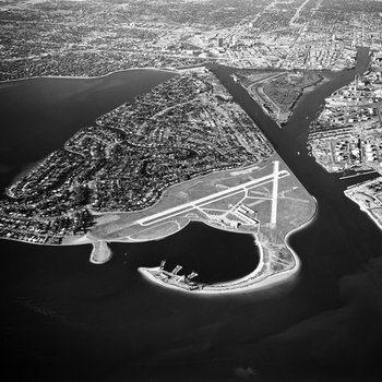 Aerial photograph of Bayshore Boulevard and Davis Islands
