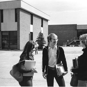 University Center - Students, C. 1970s 514