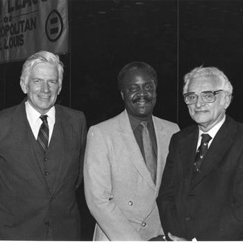 William Symes, Monsanto Foundation - Richard Bonner, Lessie Bates Neighborhood House - Chancellor Arnold Grobman, C. 1984 1151