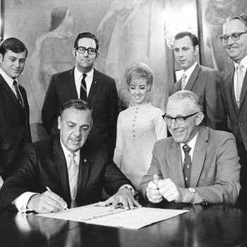 Homecoming Proclamation Signing, Mayor Alphonso J. Cervantes, Chancellor Glen Driscoll, Marty Hendin, Dave Ganz, Chuck Smith 1716