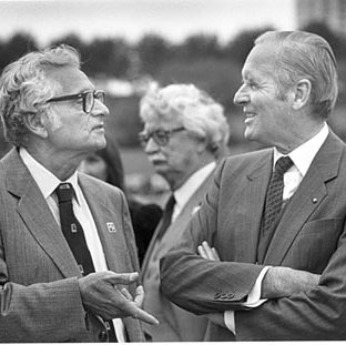 Arnold Grobman - Chancellor - West German President Karl Carstens - James Nealprimm - Governor Christopher Bond 2540