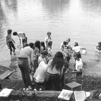 Bugg Lake, Biology Students, C. 1970s 2639