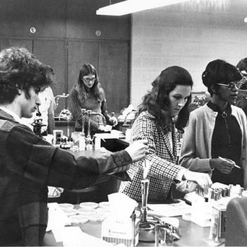 Biology Lab, C. 1970s 2654