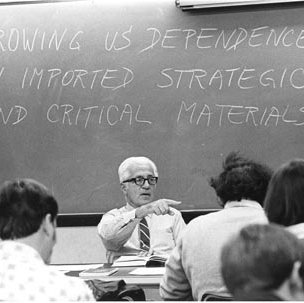 Business School - Sioma Kagan Lecturing Class, C. Late 1970s-Early 1980s 2658