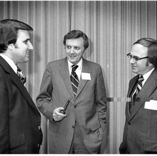 Business School Alumni with Don Driemeier C. 1977 2700