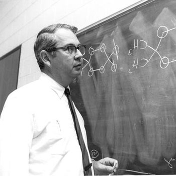 Robert Murray, Chemistry, C. 1970s (1 5X7 Negative with Photo) 3411