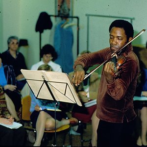 Know the Score Class/Darwyn Apple, St. Louis Symphony Orchestra Violinist 4018