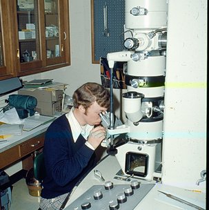 Student Using Electron Microscope, C. 1970s 4030