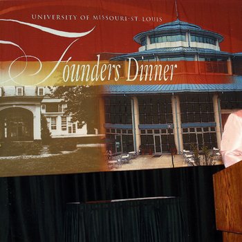 Founders Dinner, Chancellor Touhill 5285