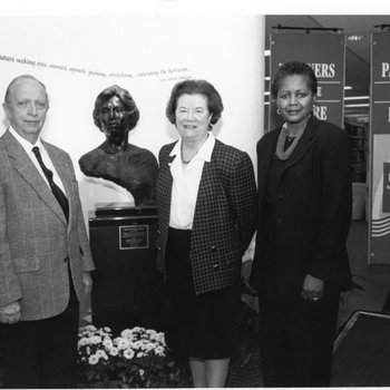 Marian Oldham Scholarship Committee, Charles Oldham, Chancellor Touhill, Malaika Horne, C. 1990s 5632