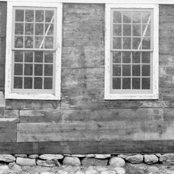 Vincent House 140: Windows Front A