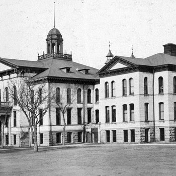 Old Main (1874), St. Cloud State University