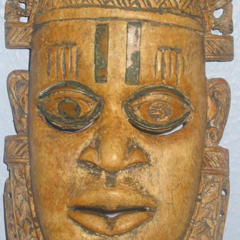BENIN Culture of Arts from Western Africa, bordering the Bight of Benin, between Nigeria and Togo - ( Oba's Mask)