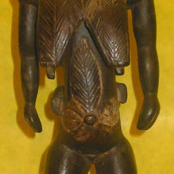 ASHANTI Culture of Arts from  Akan ethnic group and are native to the Asante Region of modern-day Ghana - (Standing Female Figure)