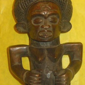 CHOKWE Culture of Arts from the southern part of Congo (Kinshasa) from the Kwango River to the Lualaba; northeastern Angola; and, the northwestern corner of Zambia - (Stool)