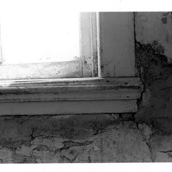 Coggeshall House 090: Room B Window