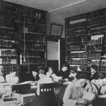 [Students and teachers in the library at Emmanuel Missionary College]