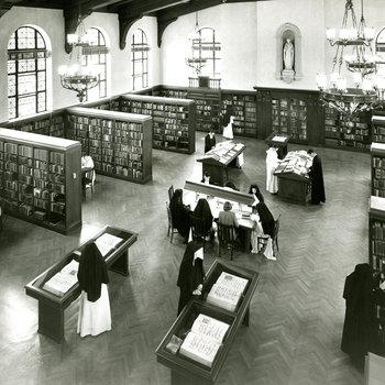 1940 Guzman Library Interior