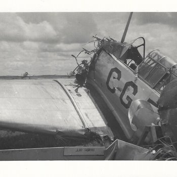 AT-6 # CG x 2:3 Crash - part of wing gone