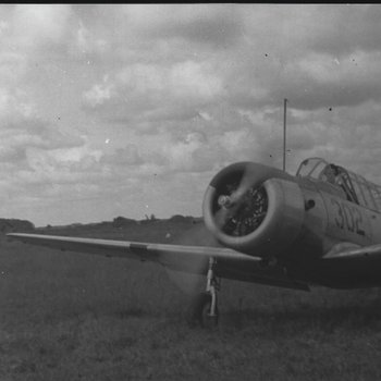 Ralph Wadlow BT-13A at Palmdale Airfield