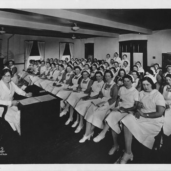 Group Photograph of Nurses at the Illinois Masonic Hospital School of Nursing