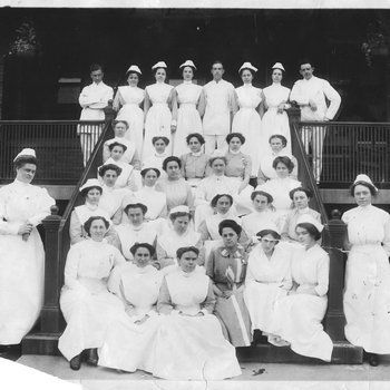 Chicago Union Hospital Training School Nurses, 1912