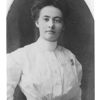 Nurse Nora Einspahr, 1910